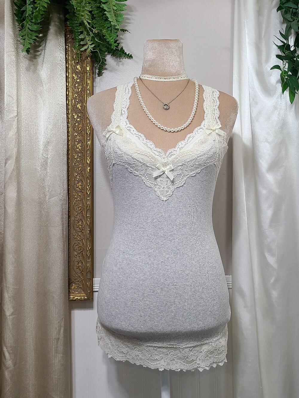 ♡ Y2K ♡ Abercrombie Rare Light Grey Cream Lace Babydoll Cami Summer Tank Top